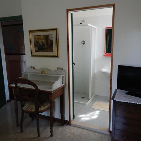 Collestrada Residence Il Colle الغرفة الصورة