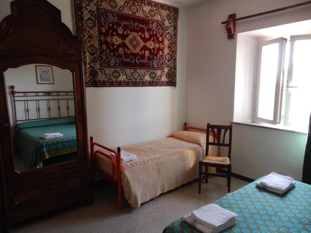 Collestrada Residence Il Colle الغرفة الصورة